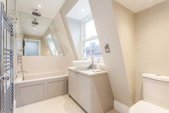 Loft conversion bathroom – Star Design Solutions